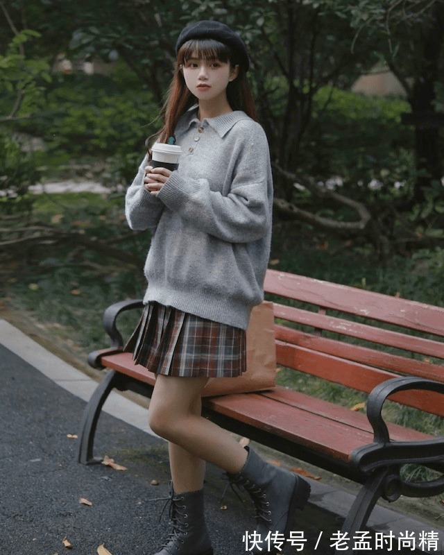 颜色|秋冬买靴子,这4种“高级色”时髦也百搭显腿长