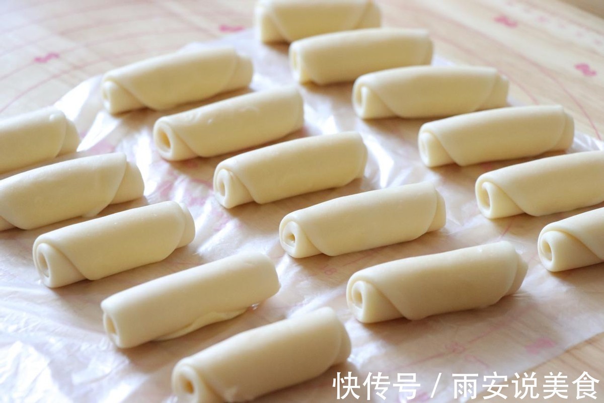 家庭版的老婆饼做法简单，果味十足，香气浓郁