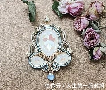 蛇腹线 款式各不相同，蛇腹线手工饰品展示了独特的美