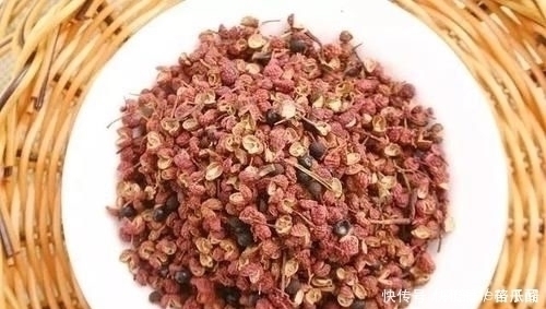 调味品|花椒加一物,被称为“天然泻药”,排出体内宿便,甩掉“游泳圈”