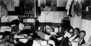 女子|13张老照片再现吸食鸦片的清朝百姓男子骨瘦如柴,女子媚态毕露