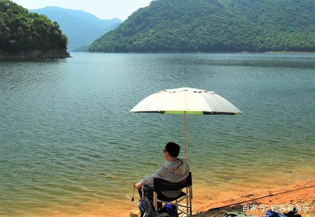 浮漂|天冷钓鱼掌握这些技巧，新手也能连竿；冬季这样用漂，上鱼率高