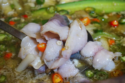 去鱼鳞原来很简单，只需一个塑料袋，干净卫生不脏手，真实用