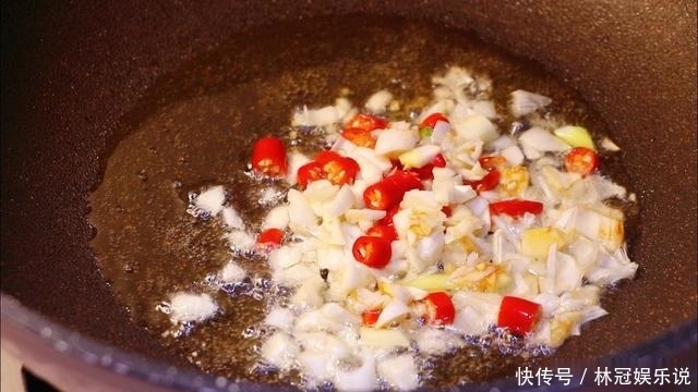 光盘|这样的炒豆腐,全家老小最喜欢,香嫩入味又下饭,上桌瞬间就光盘