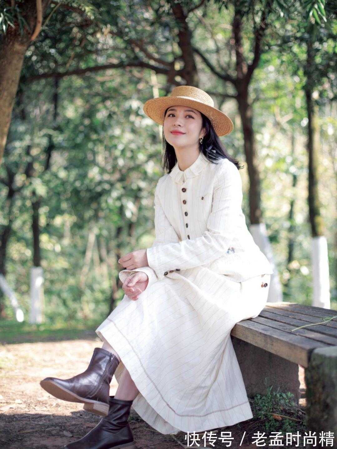 半身裙|小个子女生初春该穿的小裙子? 看看2022年款,这2款可能更适合你