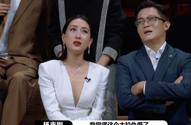 不起|被黄奕选择后,唐一菲决定退赛,是她玩不起还是节目组太残忍?