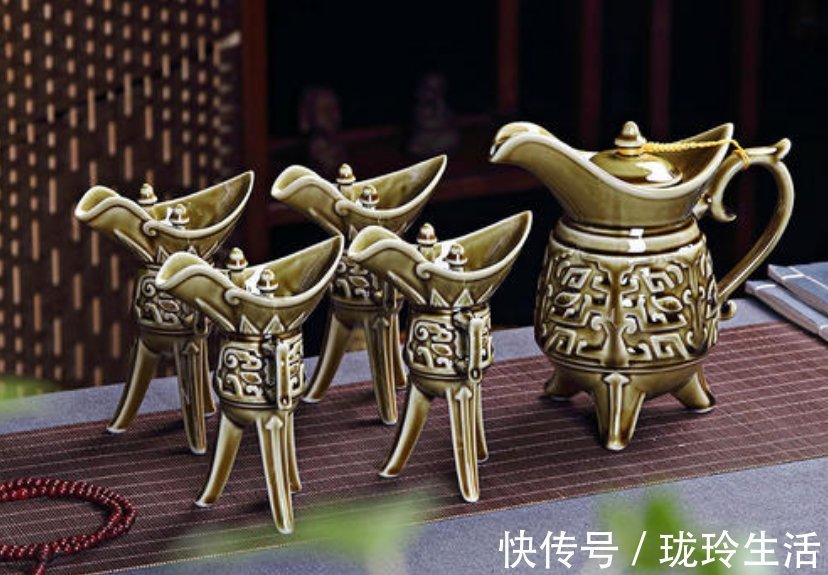 |辛弃疾别开生面的戒酒词,滑稽幽默妙趣横生,原谅我不厚道地笑了