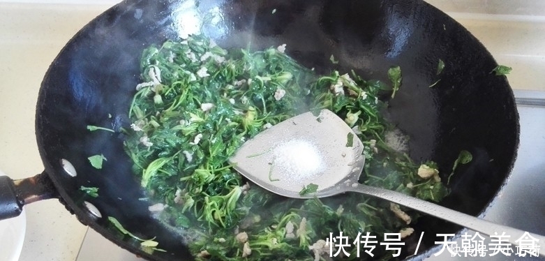 日本人称它为“长寿菜”，每周至少吃3次，我国产量大却无人问津