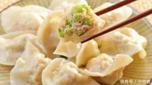 用萝卜包饺子需要焯水吗?水饺店老板说出正确做好,怪不得不好吃