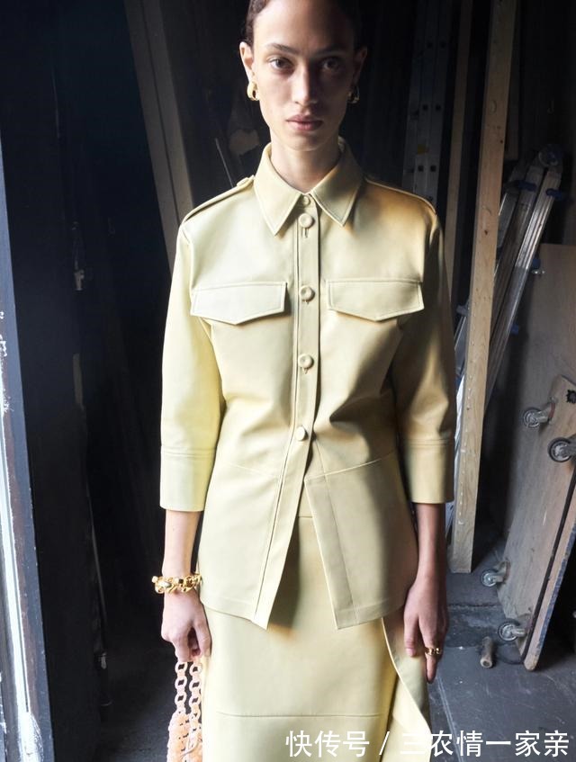 时髦 衬衫+半裙,轻轻松松的时髦!衬衫+半裙,轻轻松松的时髦!