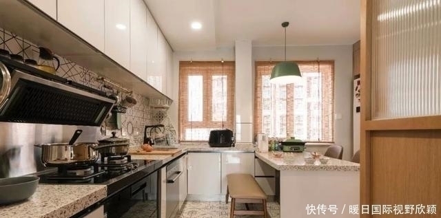 背景墙|她家做个隔断多一间房,真心聪明,全房打造的极简又高级,晒晒