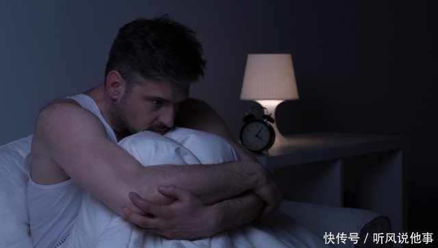  不想|50岁以后不想被失眠困扰，睡觉前这5件事，越少碰越好