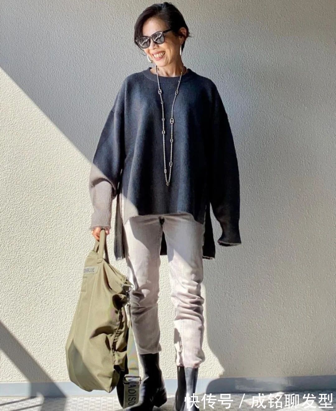 穿搭|58岁的日本阿姨真会穿衣,不扮嫩不耍酷不露脚踝,自然真实又舒服