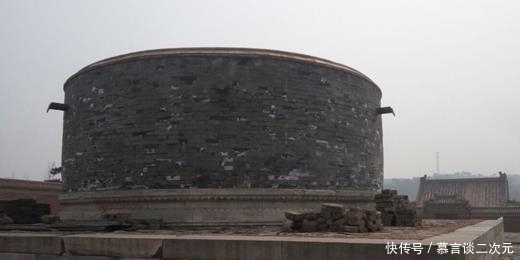 乾隆|直击乾隆儿子嘉庆帝墓地:回音壁让人叹为观止,陪葬皇后墓冷清!