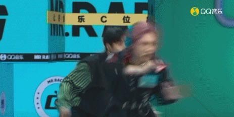 整齐|大厂男孩周锐、林超泽相遇,再跳《EIEI》仍整齐,模仿董岩磊太默契