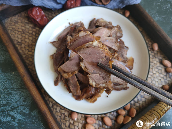 酱牛肉怎么做才好吃？教你几个小技巧，牛肉酱香浓郁、软烂入味