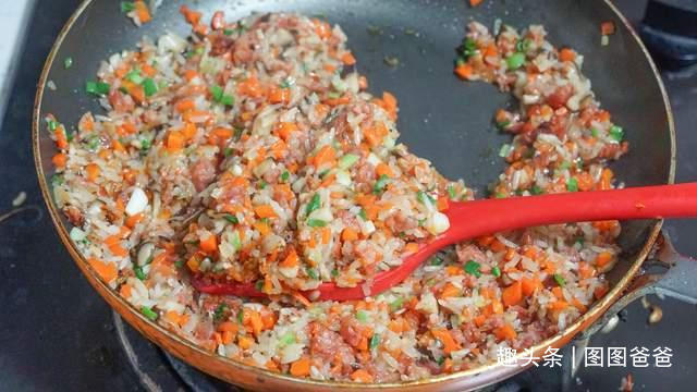 早餐别吃包子馒头了，1块钱饺子皮，5种巧用，美味解馋，孩子最爱