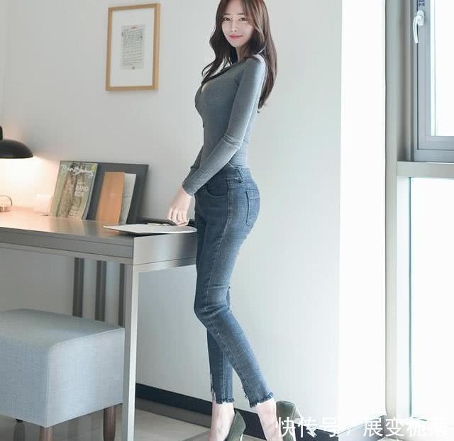 牛仔裤|紧身牛仔裤小姐姐,穿出时尚大气好身材,低调又有朝气