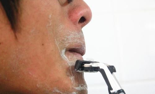 刮胡子的频率,会影响男性寿命忠言劝告三个时间段别刮胡子
