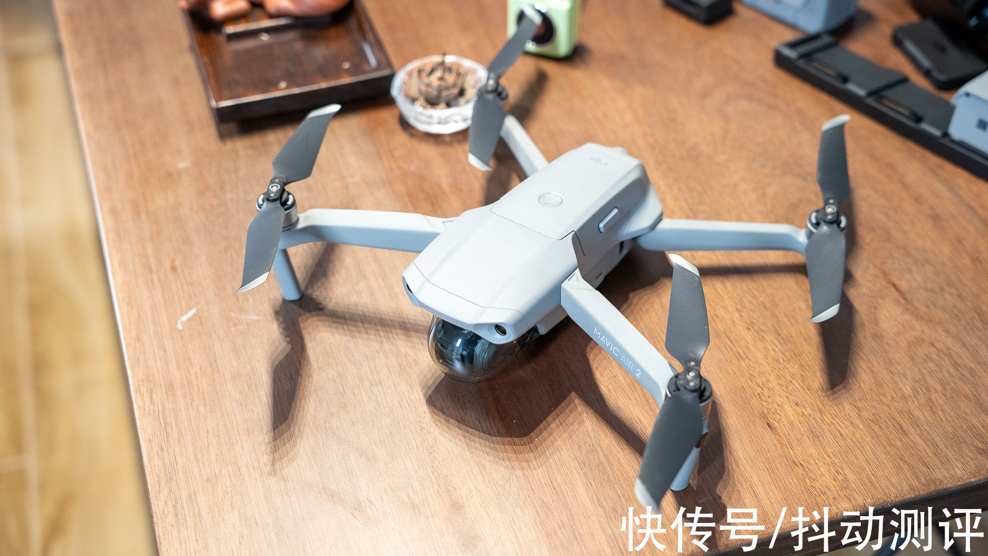 dji 小白初次体验大疆AIR2无人机（静态）