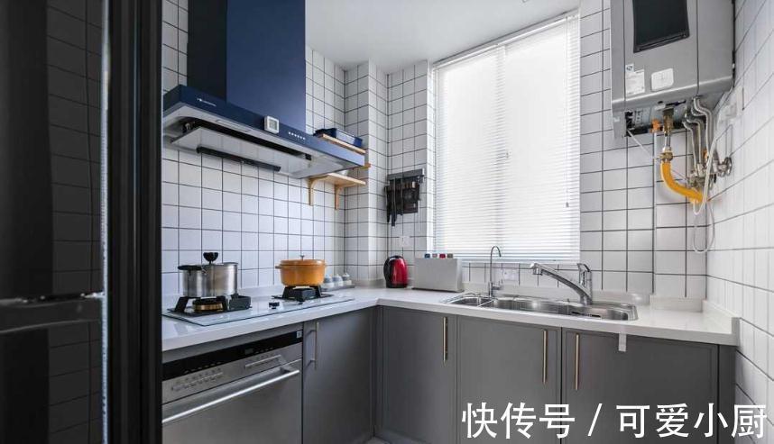 阳台|一家三口住,客厅不放沙发茶几,把阳台抬高,93㎡的家简约漂亮!