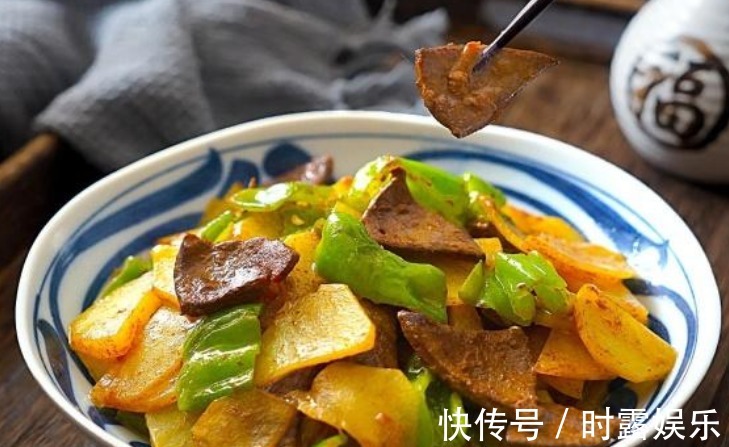 土豆和此物是绝配，每天炒一盘，补铁补血，改善视力，肝脏健康了