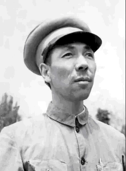司令员|西北野战军成立之初，四大纵队，都是谁担任纵队司令员