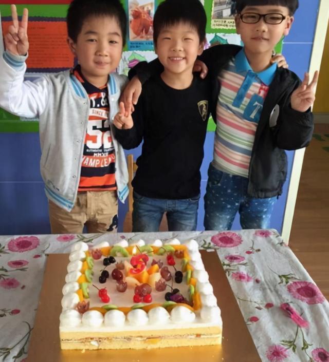 家长|“都买双层蛋糕”，给孩子买生日蛋糕，幼儿园老师要求让宝妈纠结