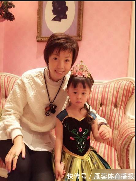 退役|张怡宁退役后嫁老头,结婚10年一子一女,如今58岁丈夫老态尽显!