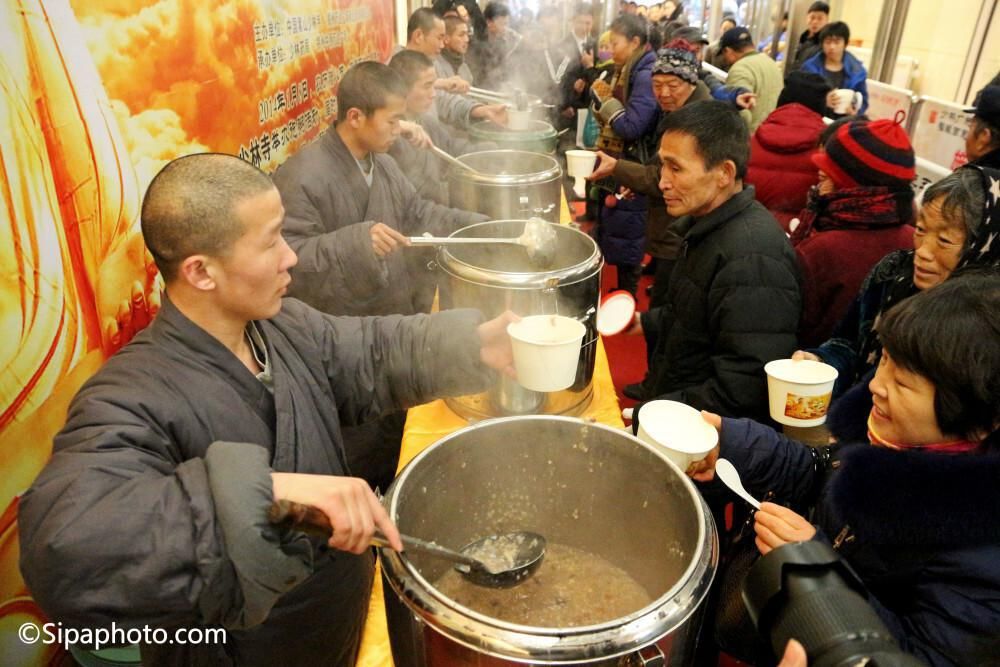  俗人|俗人和圣人一样食用人间烟火，只不过圣人的灵魂，更有趣