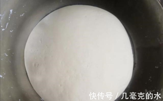 干面粉|面粉别再只做包子馒头了，加2个鸡蛋，Q弹爽滑，超级简单又好吃！