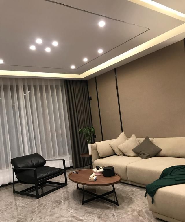 背景墙|新房装修完工,人造大理石的电视背景墙超奢华,朋友来了都被迷住