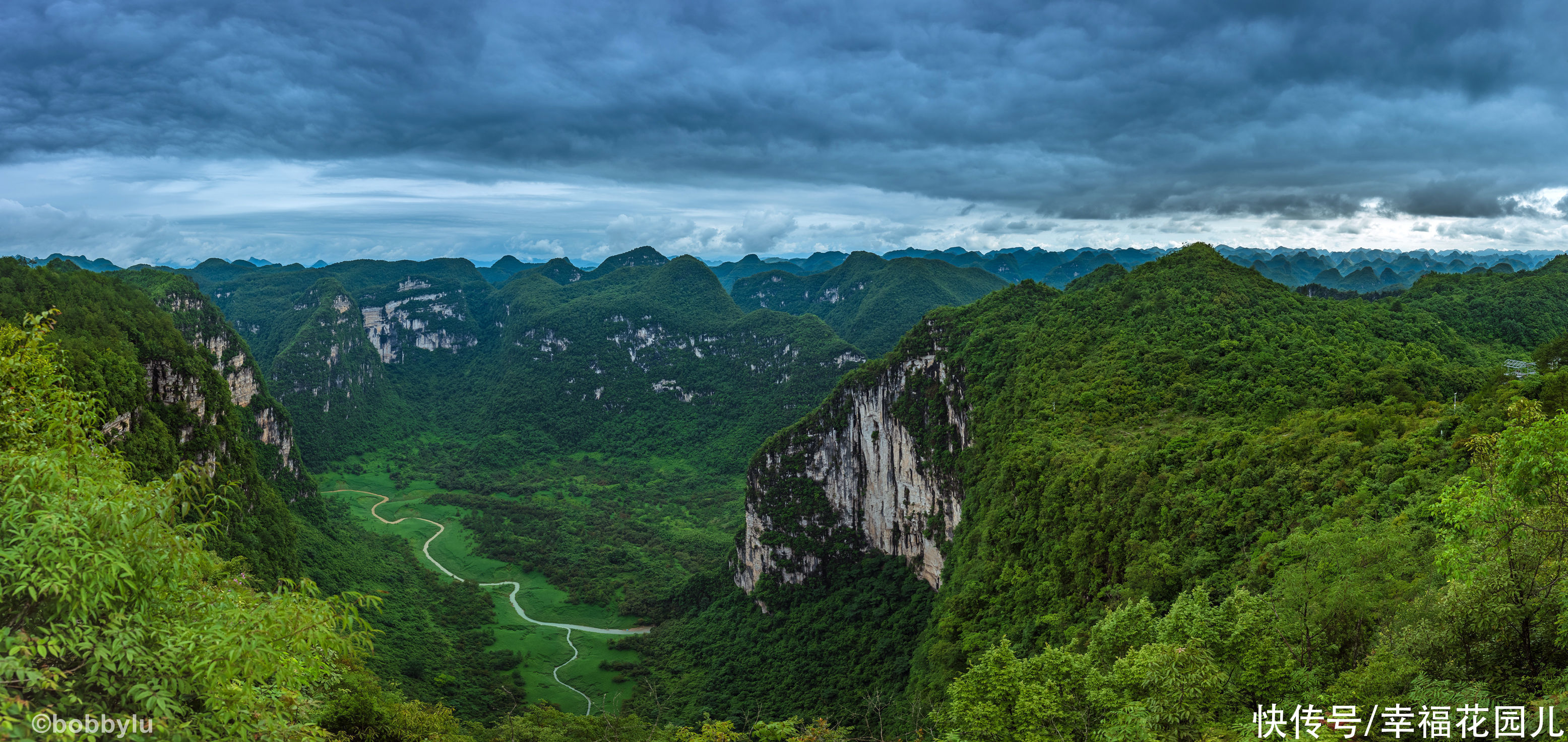 栈道|旅游的“坑”避之不及，但黔南有个坑非但不避，游客还蜂拥而至