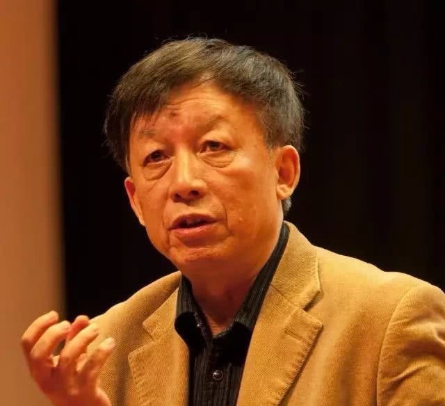 历史|《易中天中华史》和司马迁的《二十四史》,哪个更值得读?