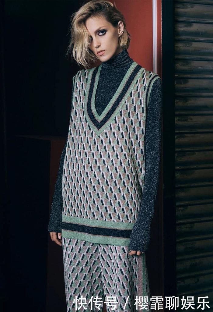 今年“奶奶背心”又火了，这样搭配经典又时髦，承包你一整个秋冬