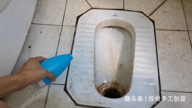 白醋和洗衣液混合,解决了每个家庭的困扰,真实用学学吧!