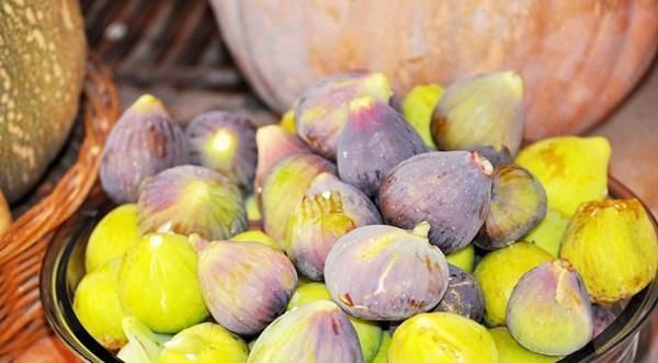 无花果|买这水果,就要挑“烂”的买,新鲜的不要,果店老板越烂越好吃