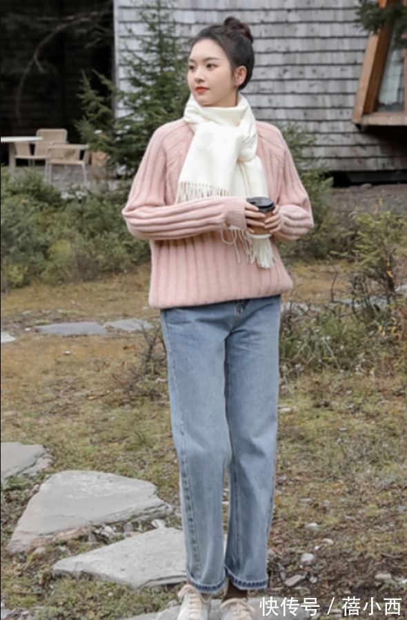 小姐姐|冬季穿搭还是“毛衣”赢了,买基础款就够,懂搭配照样赢得好气质