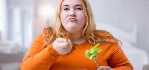 减肥期间|四种“隐形油”食物,多数人爱不择口,难怪越来越“圆润”