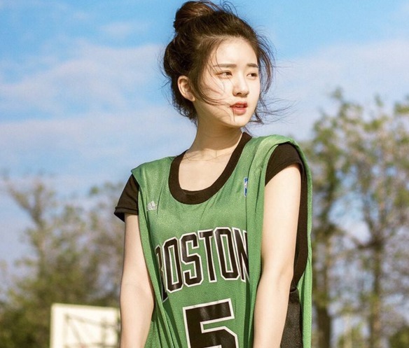 连演|赵露思出道三年成娱乐圈“香饽饽”，她连演十五部作品依旧不红！