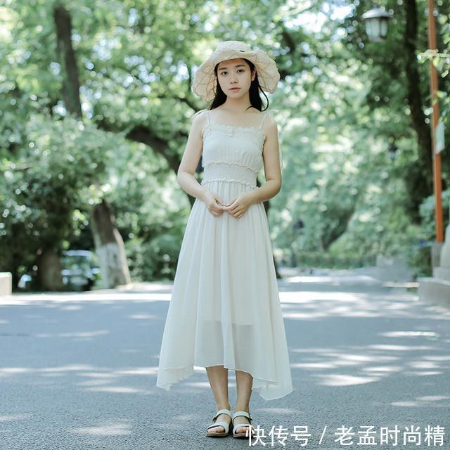 走光 清新范连衣裙,是现代女性追求时尚的必备单品