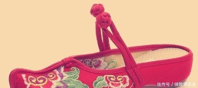 上翘|为何古人穿的鞋子前头总是翘起来?佩服老祖宗的智慧