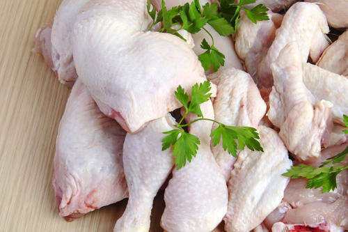 炖鸡肉,最忌直接下锅炖,多做这2步,鸡肉鲜嫩又入味,还不会腥