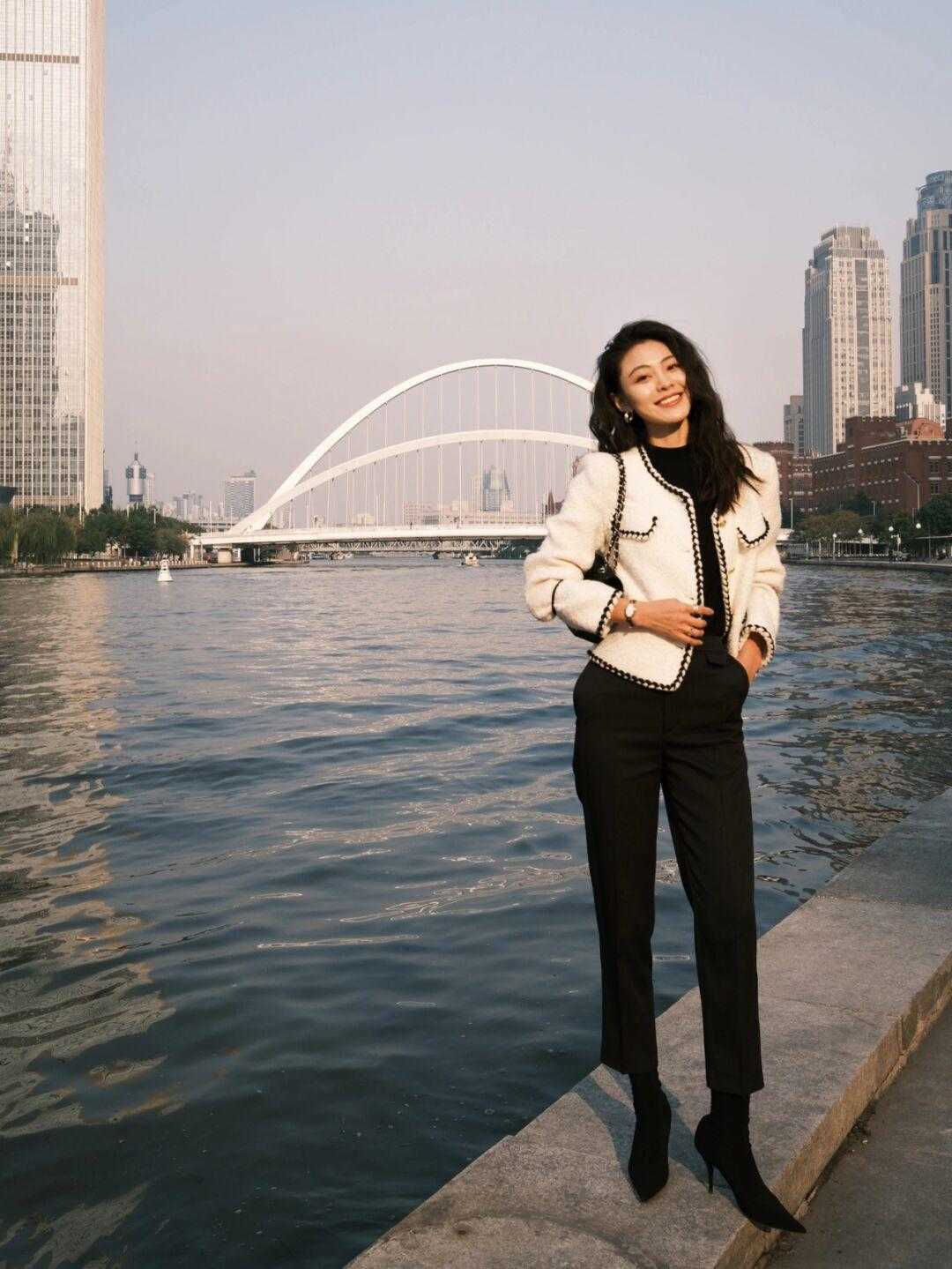 外套 精致女人选外套,必入这“三款”,简约优雅又有气质,谁穿谁美