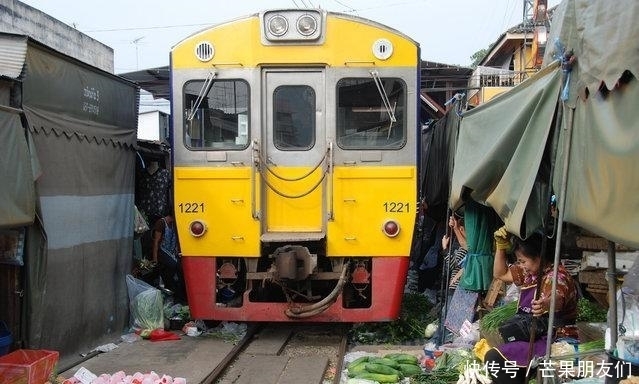 奇葩|不可思议的奇葩市场,他们真是用生命在做生意