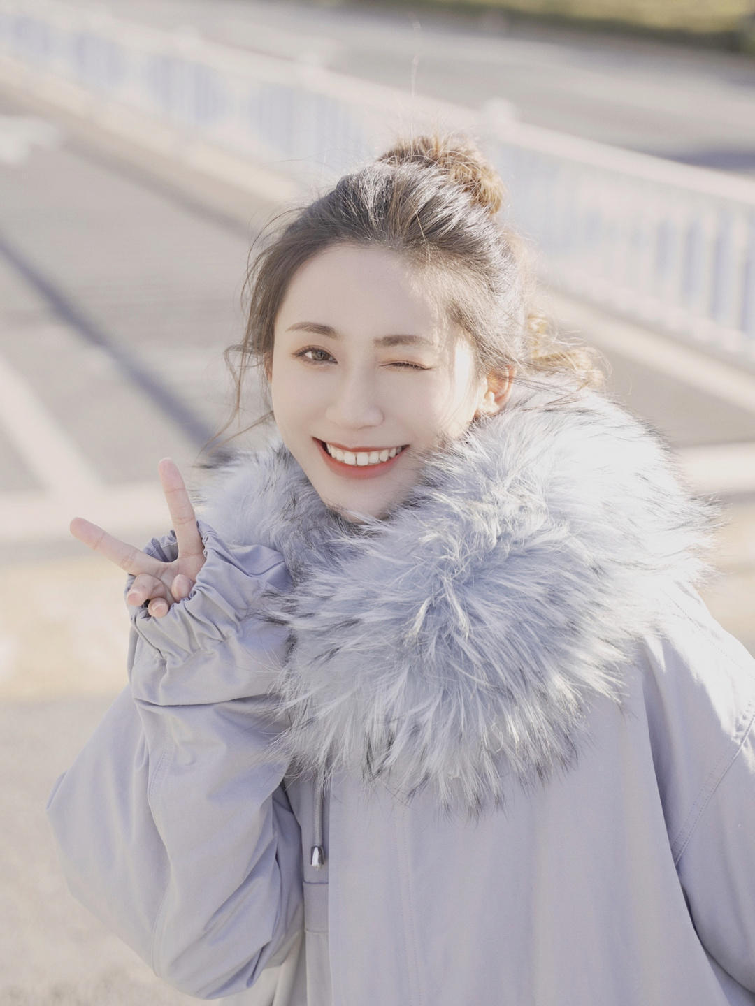 博主|“毛领羽绒服”才是最保暖的单品,软糯温柔又舒适,美得高级