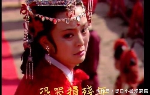 红楼十二美人中有三个王妃, 其中贾元春地位最低死得最惨, 黛玉的身份最尊贵!