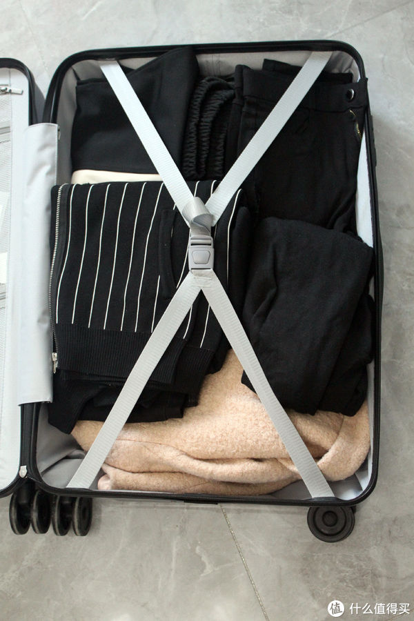 收纳|小米24寸旅行箱,出门衣物收纳神器