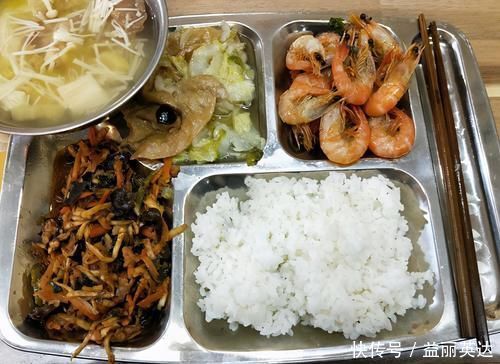 伙食|中、日、韩幼儿园伙食大比拼，网友：真是没有对比就没有伤害！