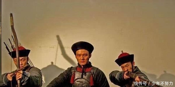 清朝|清朝调兵最多几万，而明朝最少十几万，为什么明朝还会灭亡？